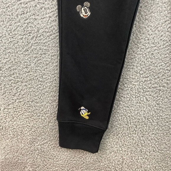 Champion Disney Women Medium Black Reverse Weave Characters Embroidered 122024 - Picture 8 of 13